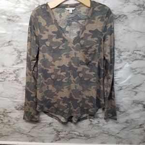 ivoire Tops - Ivoire Womens Camo Top Longsleeve Sz S ivoire Tops - Ivoire Womens Camo Top Longsleeve Sz S